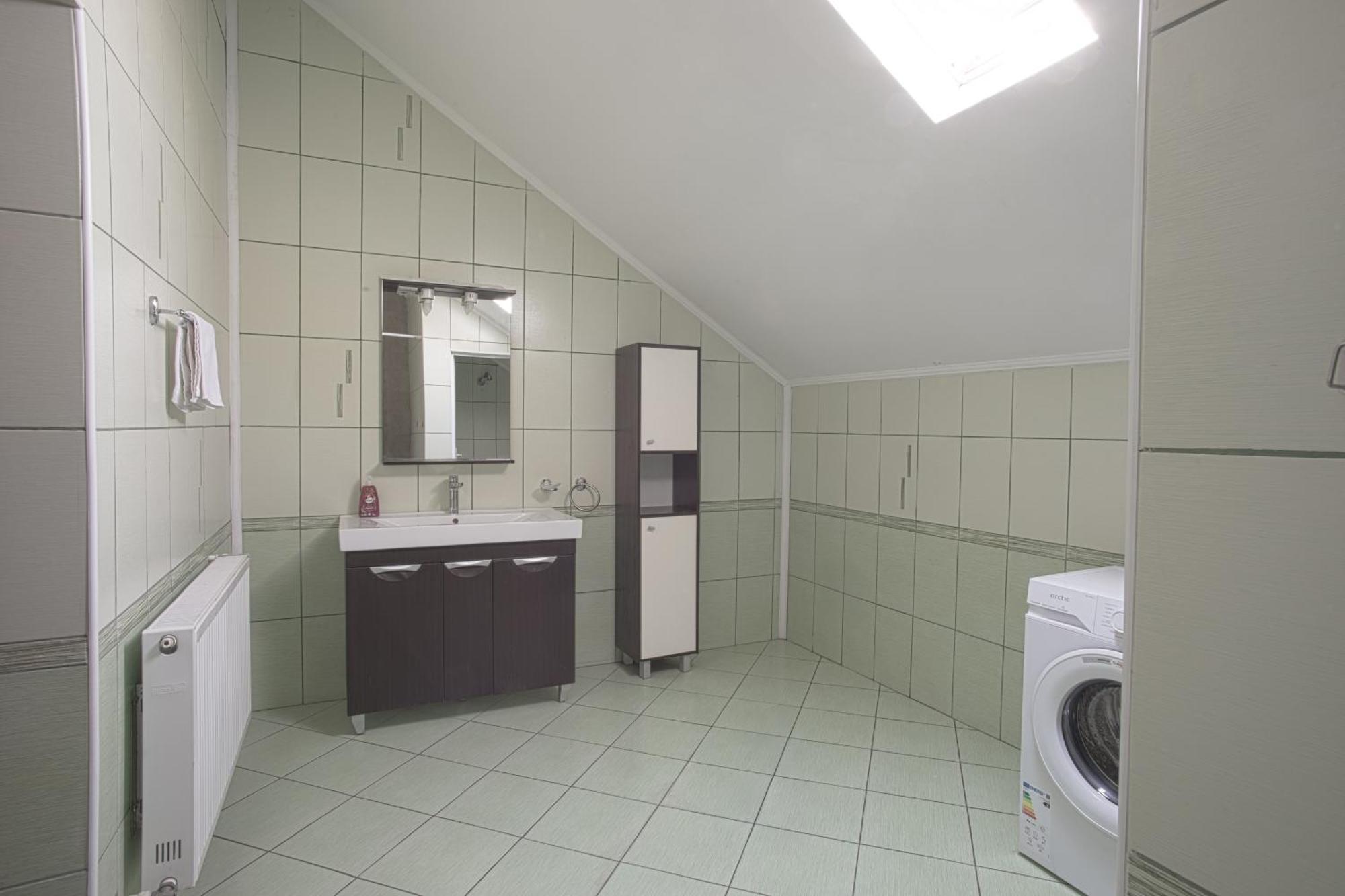 Classic Apartament Buzau Exterior photo